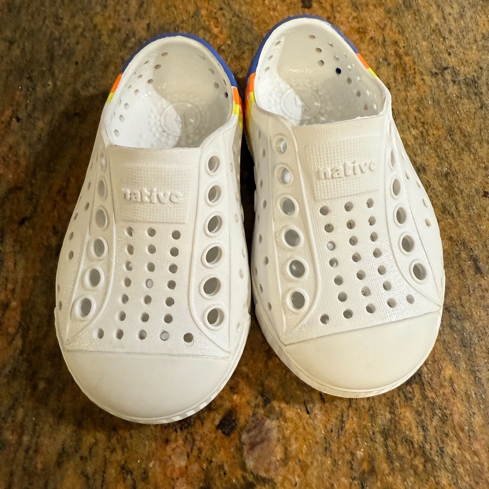 Native Kids Water Shoes - White